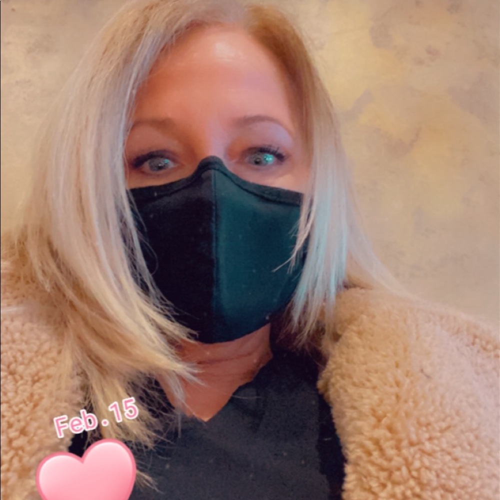 Meet your Posher, Antoinette